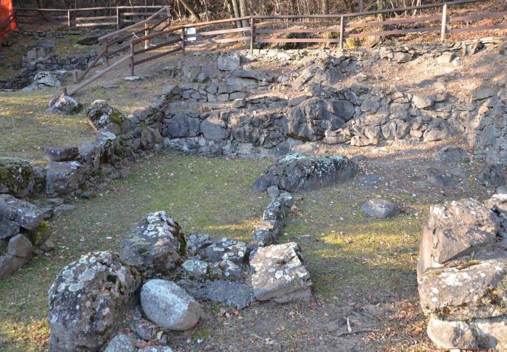 Sito Archeologico Casa Retica Castello Tesno